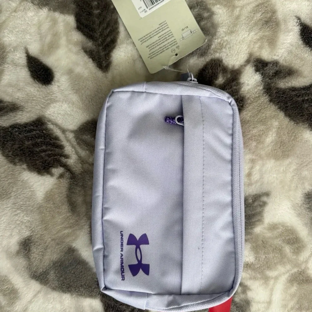 Under Armour Charcoal Belt Bag - Picture 2 of 3